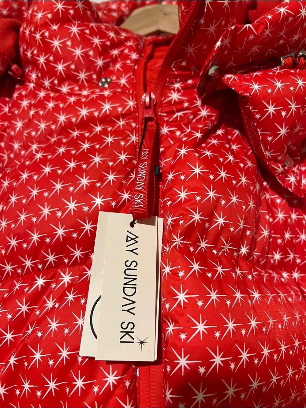 NWT $600 My Sunday Ski Womens Apricity Oversized Ski Jacket Medium Red White